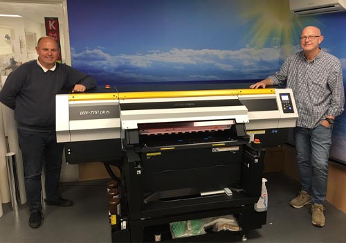 Jon Tucker and Ian Curling from Matform with a Mimaki UJF-7151 Plus.