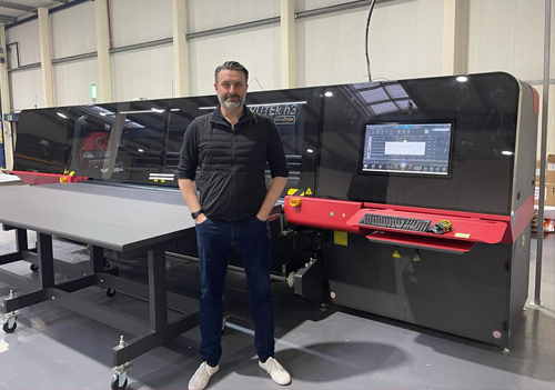 Mike Corless from Webb Print & Display with an EFI VUTEk h3 printer from CMYUK,